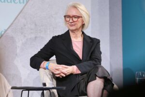 Monika Schnitzer spricht über höhere Besteuerung von Firmenerben für mehr Steuergerechtigkeit.