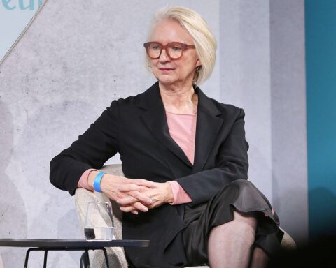 Monika Schnitzer spricht über höhere Besteuerung von Firmenerben für mehr Steuergerechtigkeit.