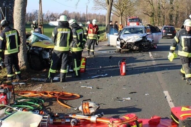 Zwei Schwerverletzte nach Verkehrsunfall bei Rahden