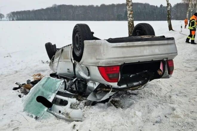 18-Jährige bei schwerem Unfall in Süderwalsede lebensgefährlich verletzt