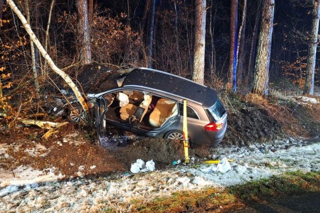 Autofahrerin nach Unfall auf Kreisstraße in Hellwege schwer verletzt