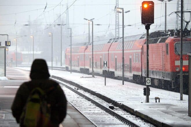 Bahn kündigt weitere Zugausfälle wegen "Winterwitterung" an