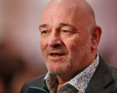 Robert Crumbach, Brandenburgs Vizeministerpräsident, kündigt Rücktritt an, Konflikte innerhalb der Partei.