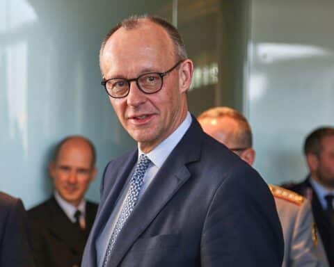 Friedrich Merz spricht über Kanzlerbesuch bei der WM in den USA und aktuelle politische Themen.