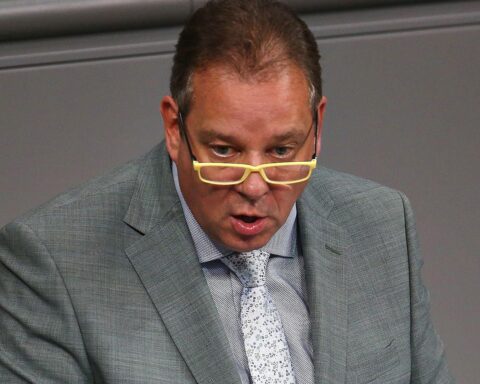 Andreas Mattfeldt schlägt höhere Renten für Handwerker und Studiengebühren für bestimmte Studiengänge vor.