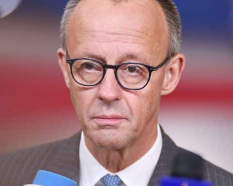 Friedrich Merz diskutiert politische Kurskorrektur der CDU in Berlin: Wachstum, Soziales und Europa.