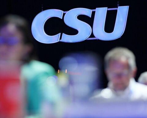 CSU-Logo vor Neujahrsklausur, symbolisiert Abgrenzung und Diskussion über Sicherheits- und Demokratiefragen.