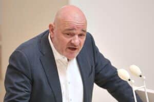 Robert Crumbach kritisiert die BSW und äußert seine Enttäuschung über die Partei.