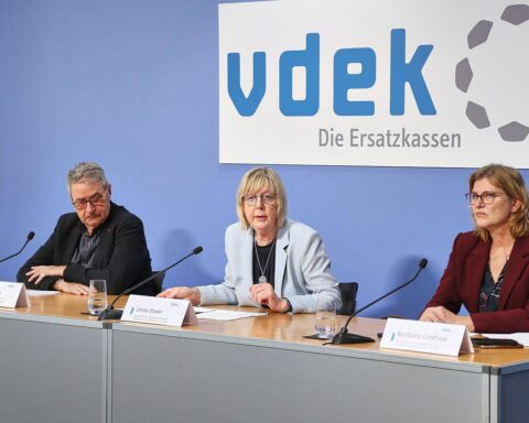 Finanzielle Herausforderungen der gesetzlichen Krankenversicherung und Pflegeversicherung in Deutschland 2026.