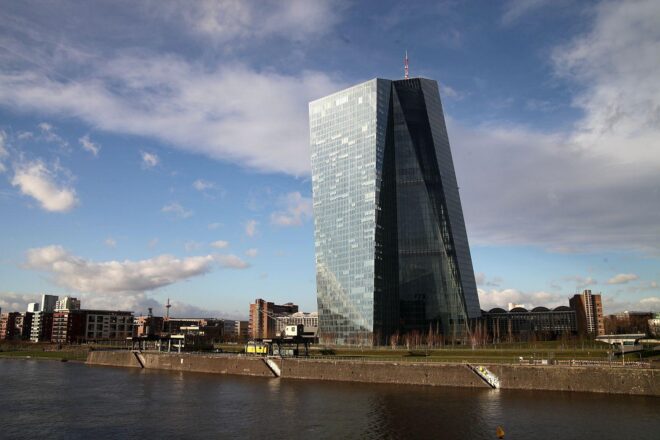 Ex-EZB-Chef Mario Draghi erhält Karlspreis 2026