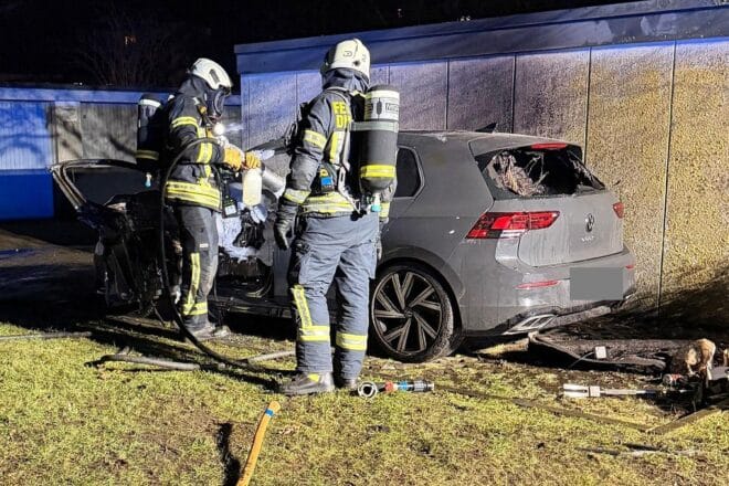 Feuerwehr Dinslaken bewältigt zwölf Einsätze an Silvester