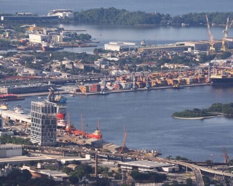 Grünen-Bundestagsfraktionschefin Dröge betont Bedeutung von Handelsabkommen, trotz Blockade des Mercosur-Abkommens.