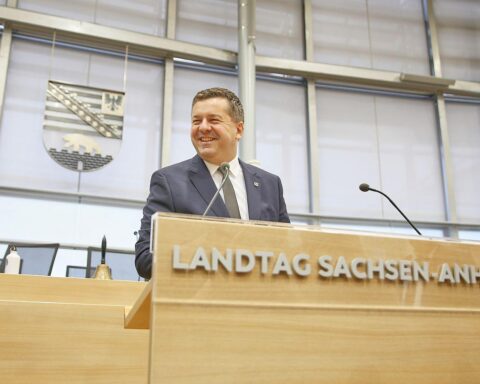 Sven Schulze, IG Metall Gratulation, konstruktive Begleitung, Arbeitsplätze, faire Bedingungen, politische Veränderungen.