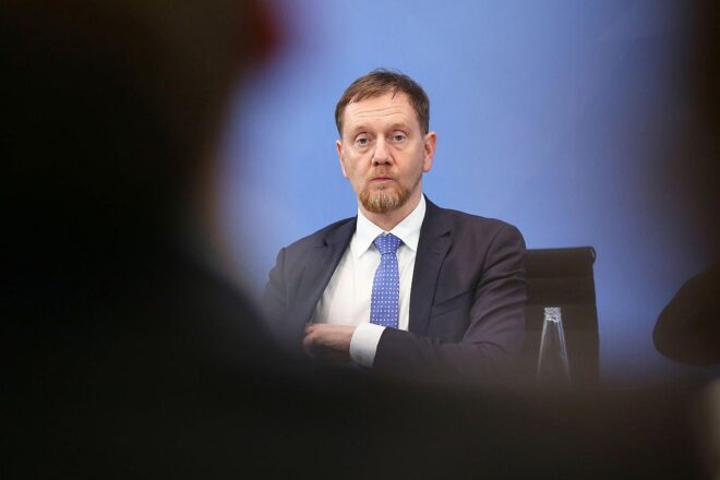 Kretschmer stellt EU-Klimaziele infrage