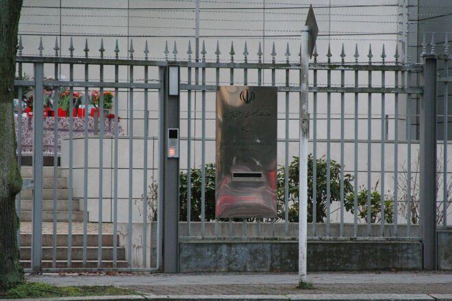 Linke und Grüne fordern sofortigen Abschiebestopp in den Iran