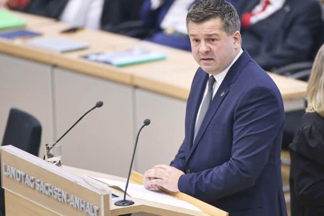 Linke wirft neuem Ministerpräsident Schulze Wortbruch vor