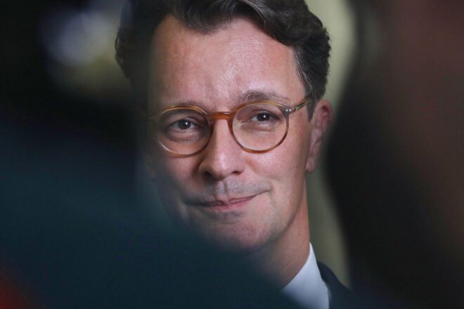 Mario Draghi erhält Karlspreis 2026 – Wüst gratuliert