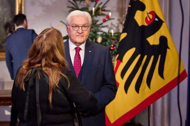 Ministerpräsident Schweitzer gratuliert Bundespräsident Steinmeier zum 70. Geburtstag