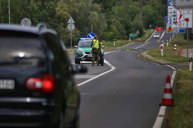 Neue Verkehrsführung auf A12 soll Staus an Grenze reduzieren