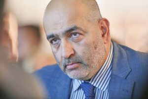 Omid Nouripour spricht über Iran-Proteste, Regimekrise und EU-Aktionen gegen Revolutionsgarden.