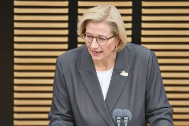 Rehlinger will verstärkten Kampf gegen Antisemitismus