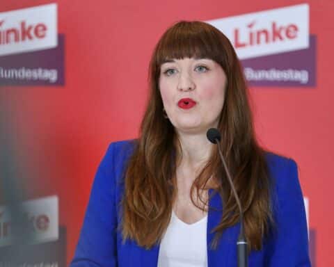 Heidi Reichinnek spricht über politische Auseinandersetzung, Fakten und den Umgang mit Populismus.