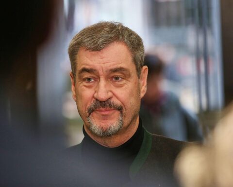 Markus Söder spricht bei CSU-Klausur über Sozialreformen und Migrantenpolitik im Kloster Seeon.