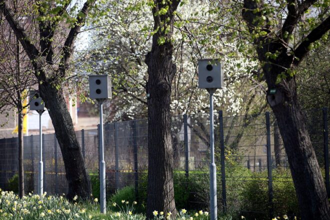 Verkehrsministerium lehnt Totalverbot für Blitzerwarnapps ab