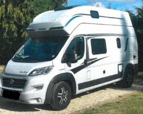 Entwendetes Wohnmobil auf Privatgrundstück in Oldenburg – Polizei sucht Zeugen.