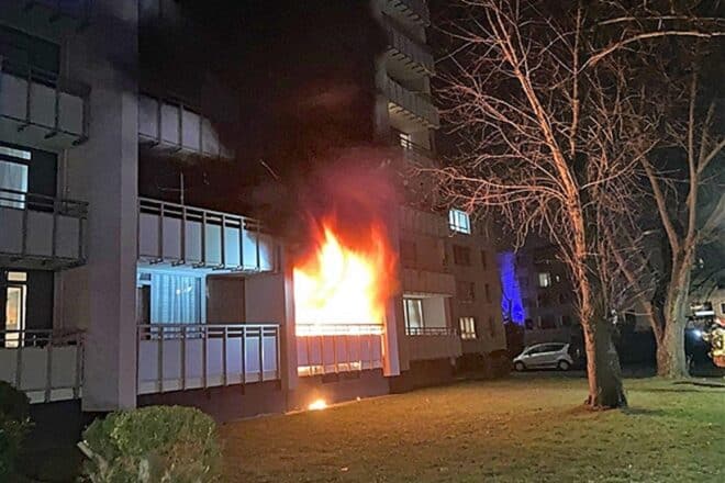 Wohnungsbrand in Monheim nach Einschlafen beim Aufbacken