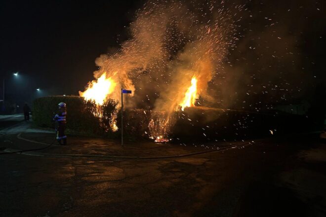 Zahlreiche Feuerwehreinsätze im Landkreis Neunkirchen in Silvesternacht