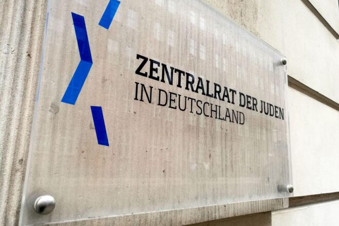 Zentralrat pocht auf Unterstützung für iranische Demonstranten