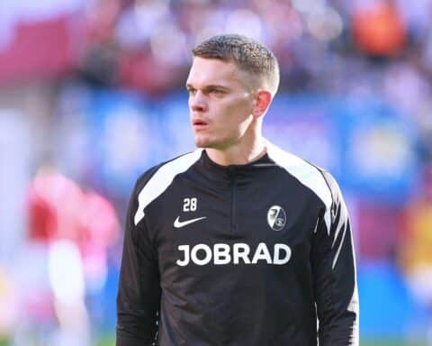 Freiburgs Sieg: Ginter jubelt nach artistischem Tor im Spiel gegen Gladbach.