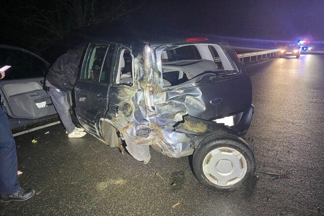 Achsbruch führt zu Unfall auf L383 bei Hohenöllen