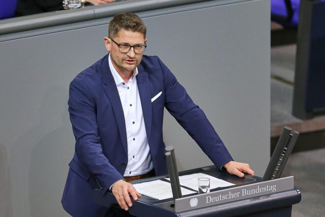 AfD begrüßt Spitzensteuersatz- und Bürgergeld-Vorstoß der CDU