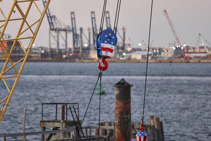 Industrieanlagen in den USA (Archiv), symbolisch für neue US-Zölle auf Importe aus 60 Ländern.