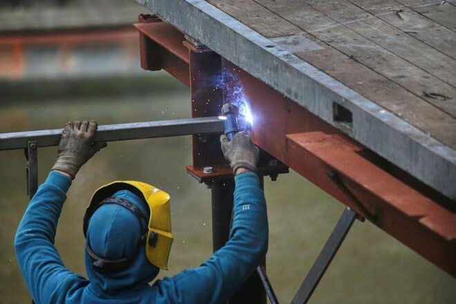 Arbeitnehmeranteil an Sozialbeiträgen wächst