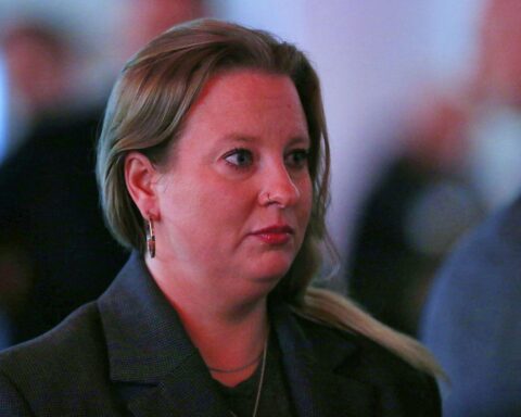 Friederike Benda kritisiert Baupolitik für unzureichenden sozialen Wohnraum in Brandenburg.