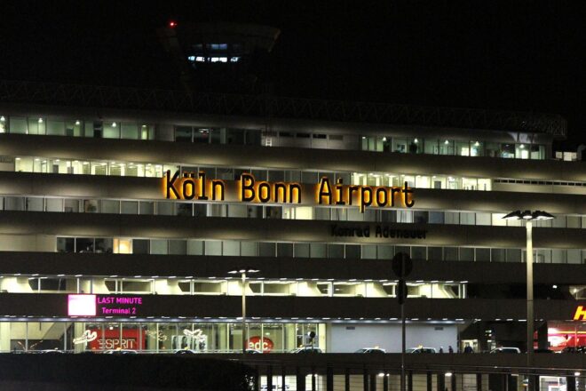 Betrieb am Flughafen Köln/Bonn vorübergehend unterbrochen