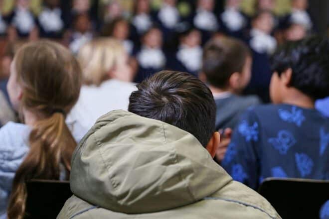 Datenschutzaufsicht besucht Schulen in Niedersachsen zum Safer Internet Day