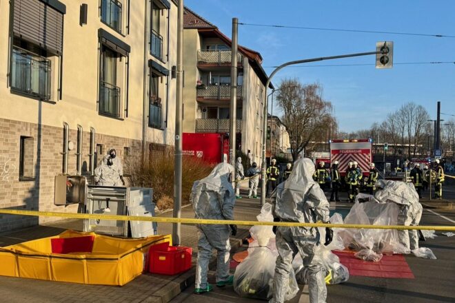 Defekter Kühlschrank löst Großeinsatz in Bochumer Seniorenwohnheim aus