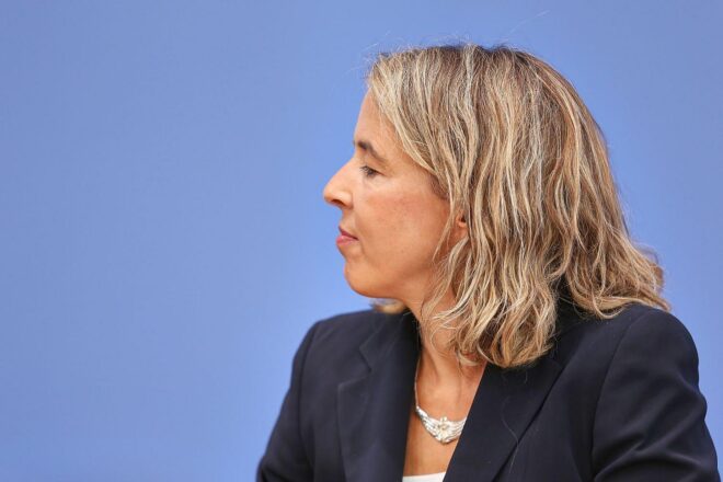 Ex-Wirtschaftsweiser Feld verteidigt Malmendier