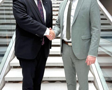 Thorsten Freudenberger und Florian Herrmann bei der ersten Sitzung der Expertenkommission zur Staatsreform.