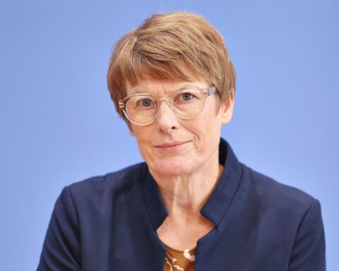 Veronika Grimm spricht über Kündigungsschutz und Arbeitsmarktreformen, inspiriert vom dänischen Modell.