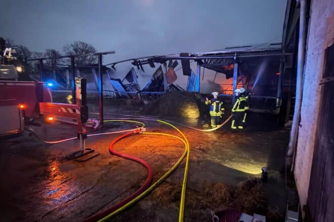 Großbrand zerstört Scheune in Seegrehna bei Wittenberg