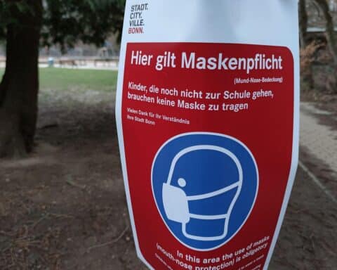 Massive Maskenvernichtung: Unbenutzte Schutzmasken aus Spahns Einkaufstour enden in Müllverbrennungsanlagen.