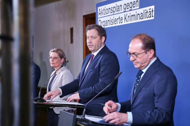 Grüne begrüßen Regierungspläne zur organisierten Kriminalität