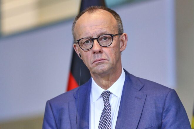 Grüne fordern Ukraine-Reise von Merz