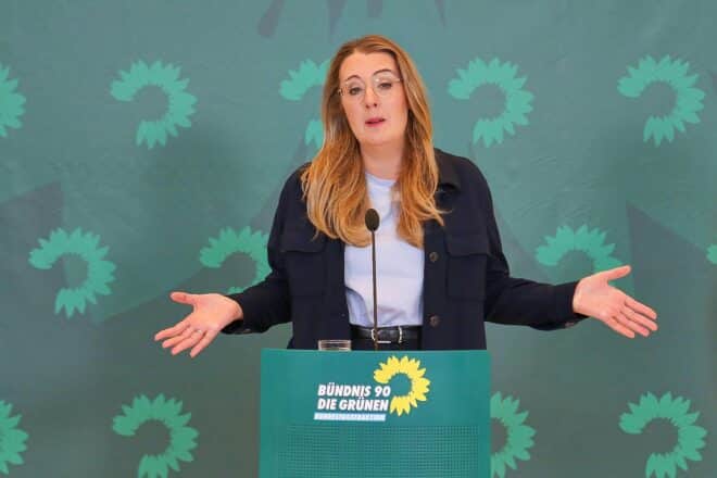 Grüne halten sich Klage gegen Bundeshaushalt offen