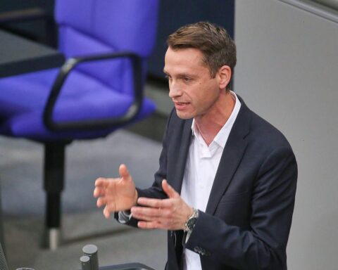 Andreas Audretsch fordert die Abschaffung von Minijobs für soziale Gerechtigkeit und Beschäftigungsbedingungen.